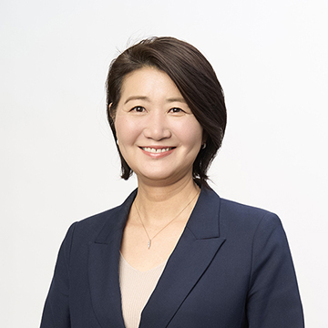 取締役 本徳亜矢子